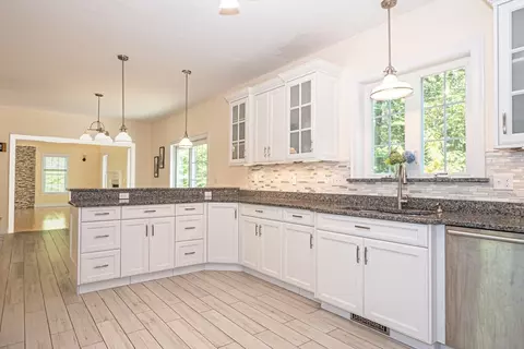 Kitchen - 4 Farrar Rd, Upton, MA 01568 photo 7 of 7