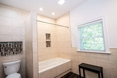 Bath - 4 Farrar Rd, Upton, MA 01568 photo 4 of 5