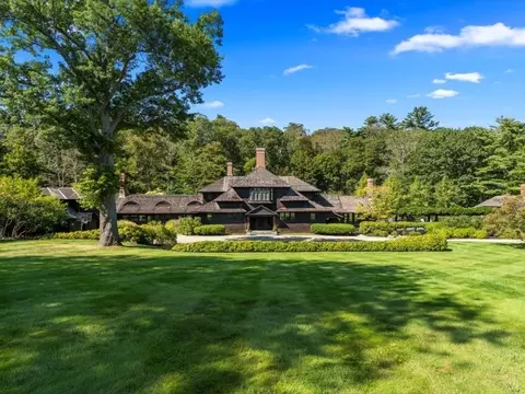 159 Bridge St, Manchester, MA 01944