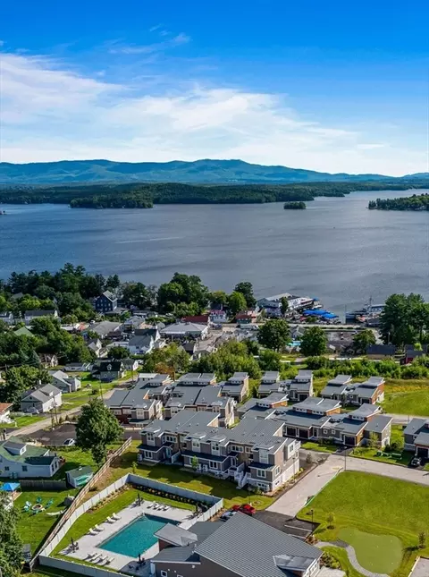 37 Vantage Point Dr #3, Laconia, NH 03246