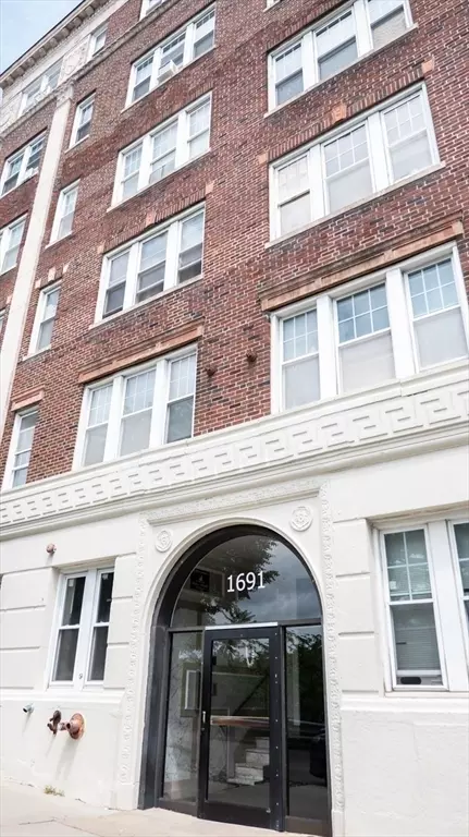 1691 Commonwealth Ave #16, Boston, MA 02135