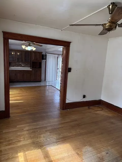 Living - 62 Pine View Ave, Worcester, MA 01603 photo 3 of 4