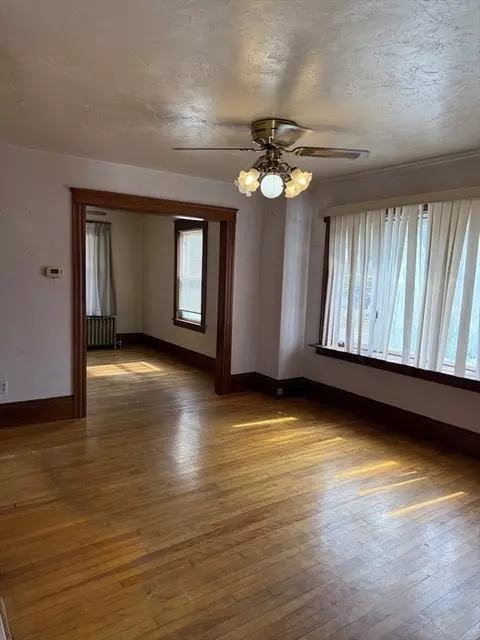 Living - 62 Pine View Ave, Worcester, MA 01603 photo 4 of 4