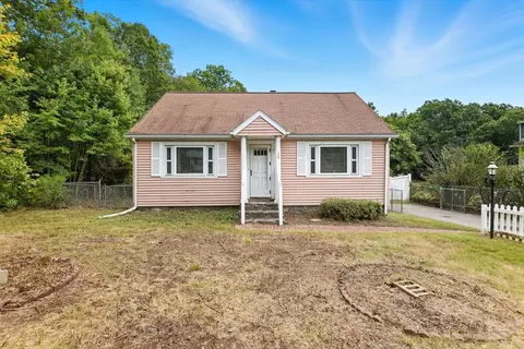 54 Park Hill Rd, Worcester, MA 01607