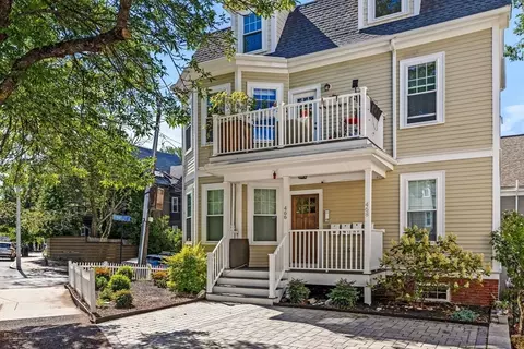 466-468 Medford St #4, Somerville, MA 02145