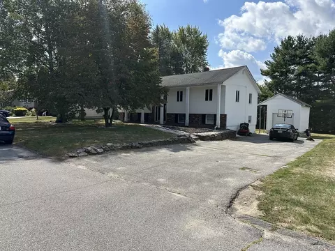 67 Lincoln Ln, Dracut, MA 01826