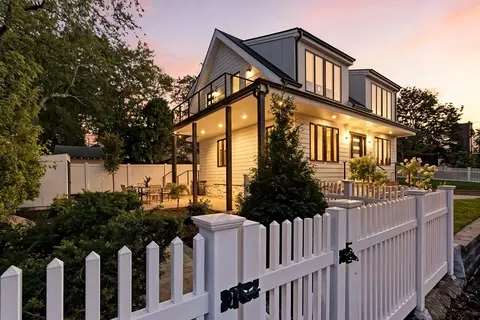 278 Hillside Ave, Arlington, MA 02476