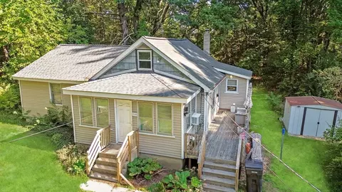 218 Old Groveland Rd, Haverhill, MA 01835