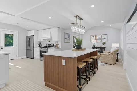 30 Atlantic St, Gloucester, MA 01930 photo 9