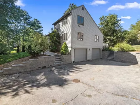 64 Trout Farm Ln, Duxbury, MA 02332