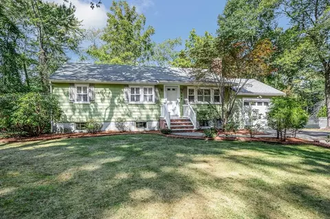 544 Pearl St, Reading, MA 01867