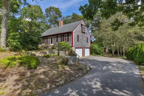 13 Elm Dr, Harwich, MA 02645
