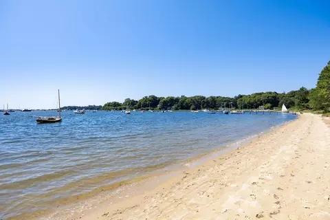 135 Putnam Ave, Barnstable, MA 02635 photo 12