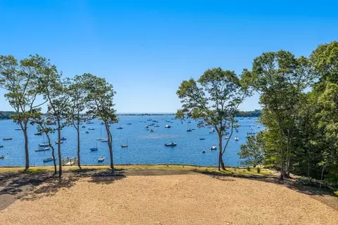 135 Putnam Ave, Barnstable, MA 02635 photo 2