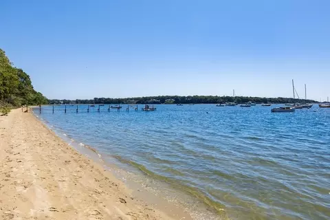 135 Putnam Ave, Barnstable, MA 02635