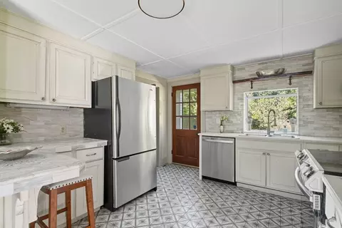 259 Long Plain Rd, Leverett, MA 01054 photo 6