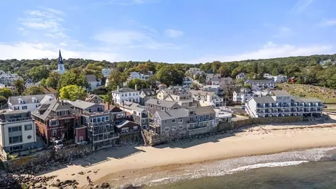 63 Main St # R, Rockport, MA 01966