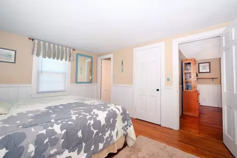 Bedroom - 6 Holiday Ln, Hyannis, MA 02601 photo 5 of 9