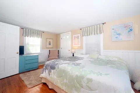 Bedroom - 6 Holiday Ln, Hyannis, MA 02601 photo 4 of 9
