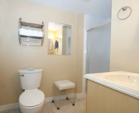 Bath - 6 Holiday Ln, Hyannis, MA 02601 photo 4 of 5