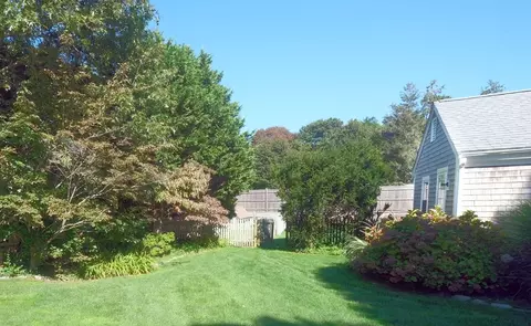 Exterior - 6 Holiday Ln, Hyannis, MA 02601 photo 9 of 9