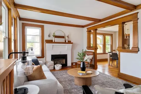 22 Ossipee Rd #2, Somerville, MA 02144