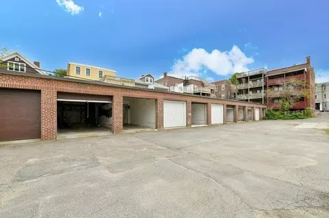 404 K St # R, Boston, MA 02127