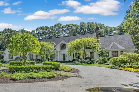 295 Musterfield Rd, Concord, MA 01742