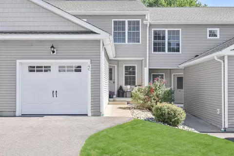 4 Maple View Ln #C, Agawam, MA 01001