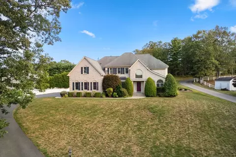 21 Whispering Ln, Natick, MA 01760
