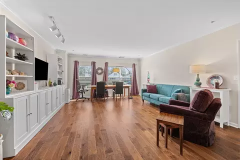 248 Main St #216, Hudson, MA 01749