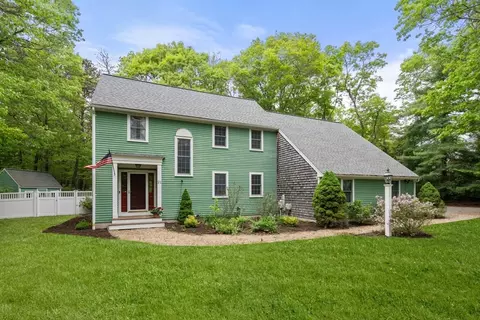 21 Autumn Ln, Marion, MA 02738
