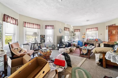 Living - 82 Summerfield St, Fall River, MA 02720 photo 3 of 5