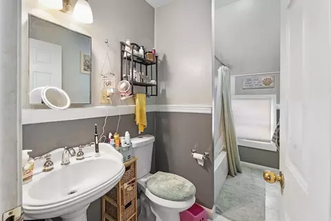 Bath - 82 Summerfield St, Fall River, MA 02720 photo 4 of 4