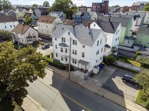View/Area - 82 Summerfield St, Fall River, MA 02720 photo 2 of 7