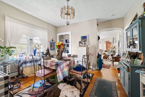 Dining - 82 Summerfield St, Fall River, MA 02720 photo 3 of 5