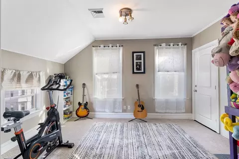 Bedroom - 82 Summerfield St, Fall River, MA 02720 photo 5 of 7