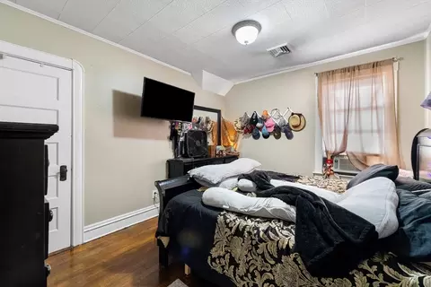 Bedroom - 82 Summerfield St, Fall River, MA 02720 photo 6 of 7