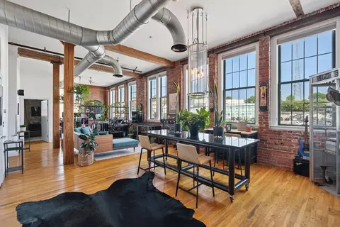 13-17 Willow St #206, Lynn, MA 01901