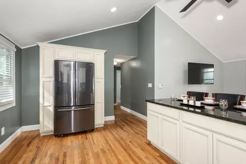 130 Mazarin St, Indian Orchard, MA 01151 photo 6