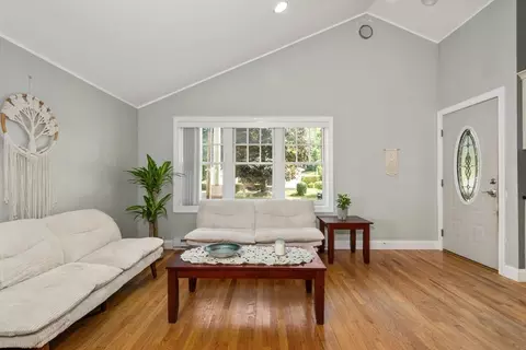 130 Mazarin St, Indian Orchard, MA 01151 photo 9