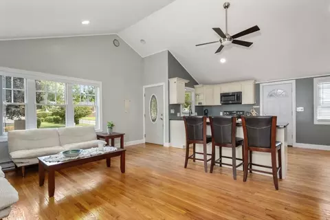 130 Mazarin St, Indian Orchard, MA 01151 photo 11