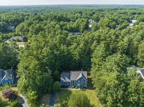 7 Hemlock St, Kingston, MA 02364