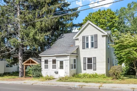 33 W Meadow Rd, Lowell, MA 01854