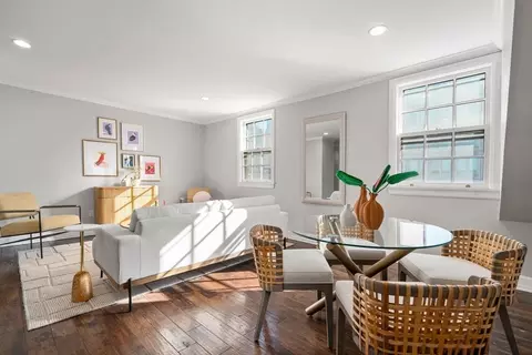 27 Bowdoin St #5, Boston, MA 02114