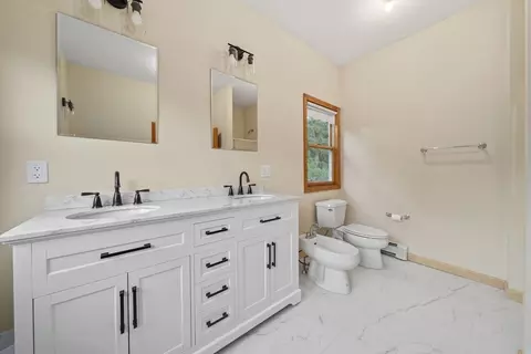 Bath - 95 Brittany Dr, Cotuit, MA 02635 photo 1 of 2