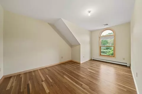 Bedroom - 95 Brittany Dr, Cotuit, MA 02635 photo 3 of 3