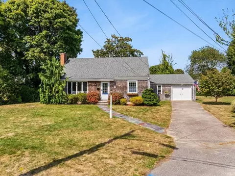 57 Meadow Ln, Falmouth, MA 02540