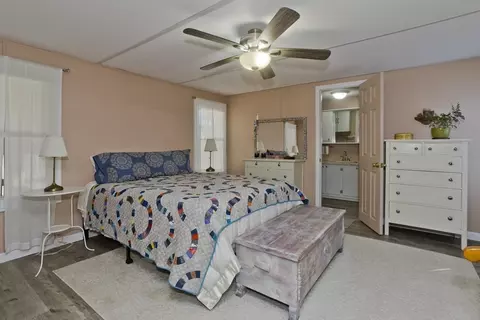 129 Pine Ave, Sturbridge, MA 01566 photo 19