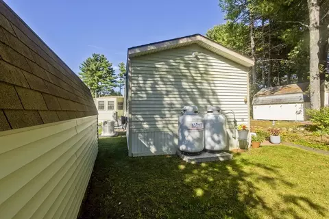 129 Pine Ave, Sturbridge, MA 01566 photo 39